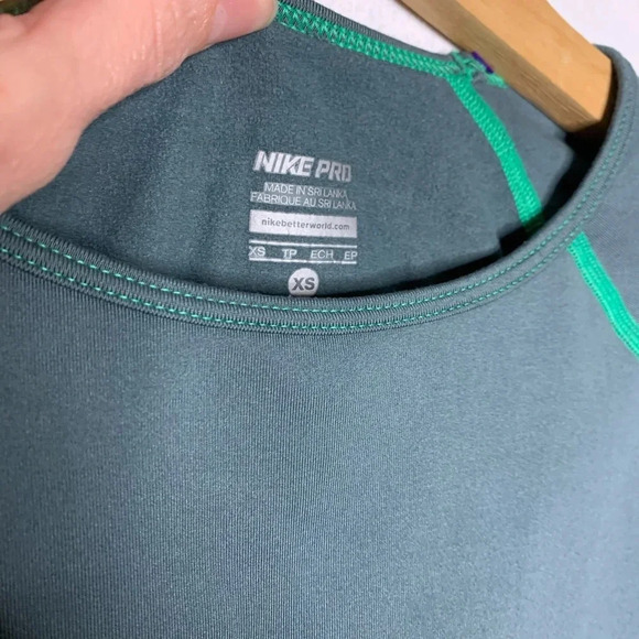 Nike Pro along Sleeve Top Size xs - Picture 5 of 5